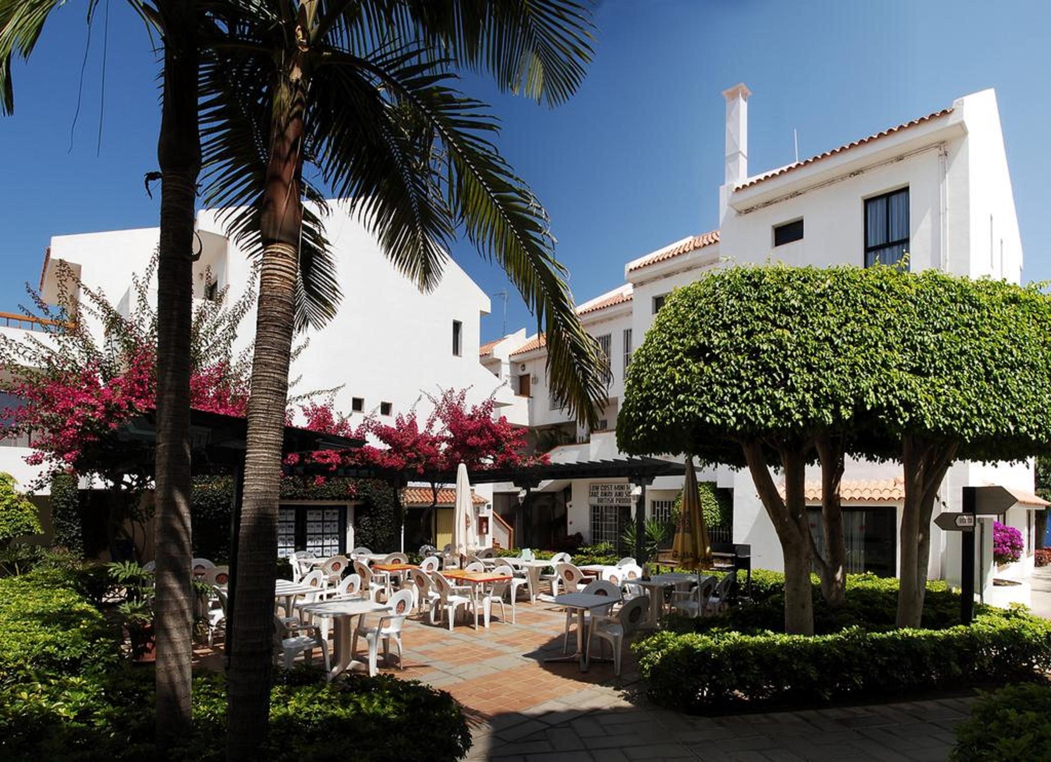 Apartamentos Hg Cristian Sur Los Cristianos  Bagian luar foto