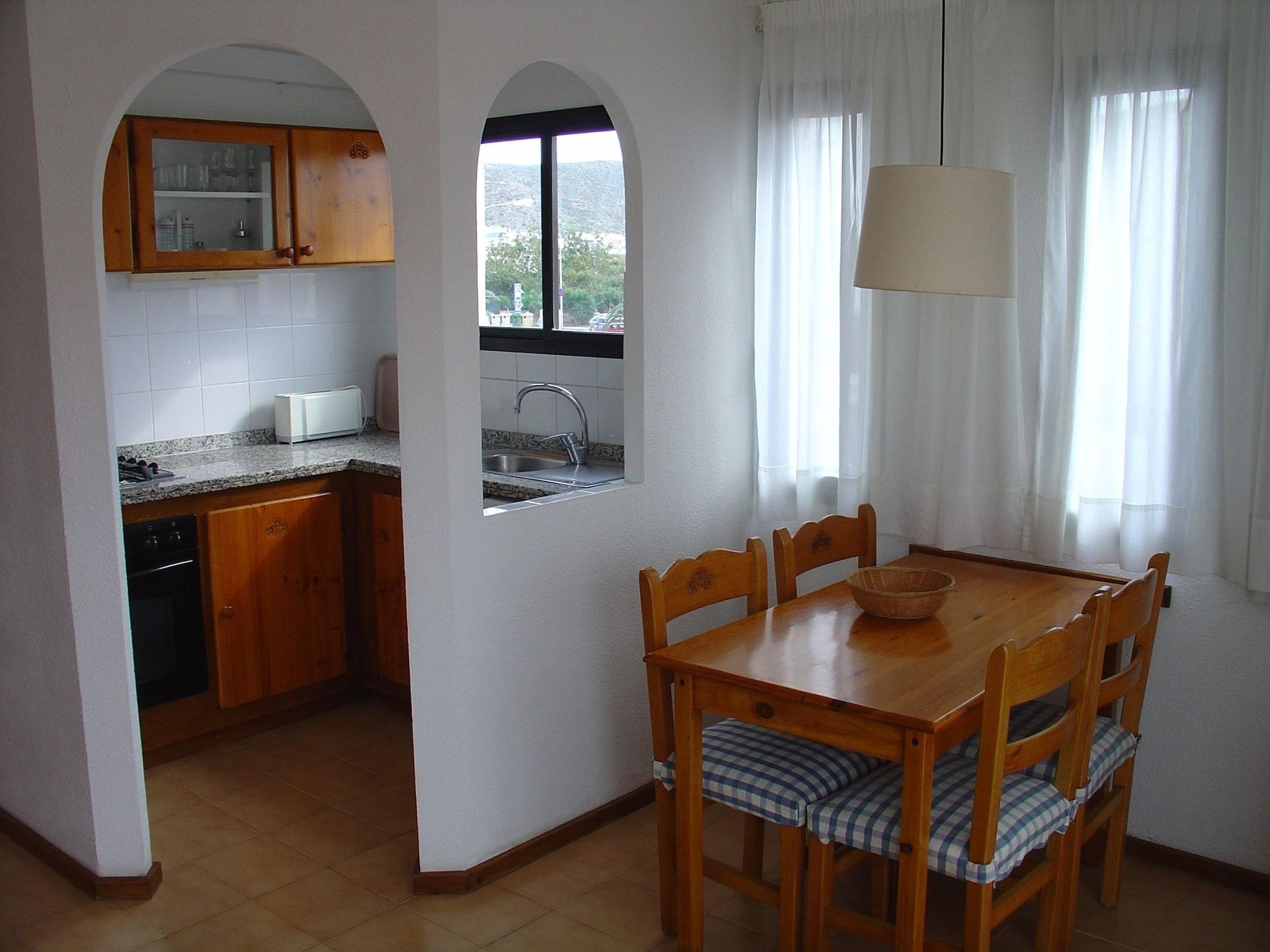Apartamentos Hg Cristian Sur Los Cristianos  Bagian luar foto