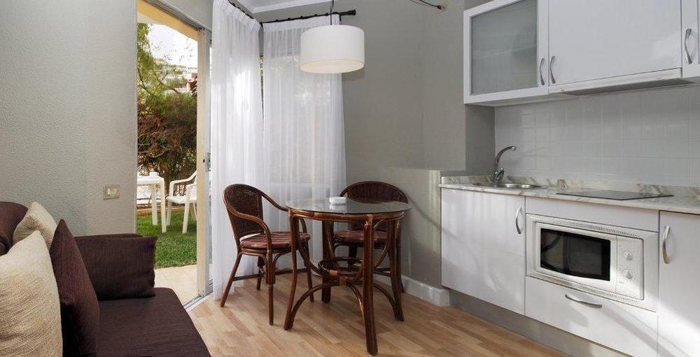 Apartamentos Hg Cristian Sur Los Cristianos  Bagian luar foto