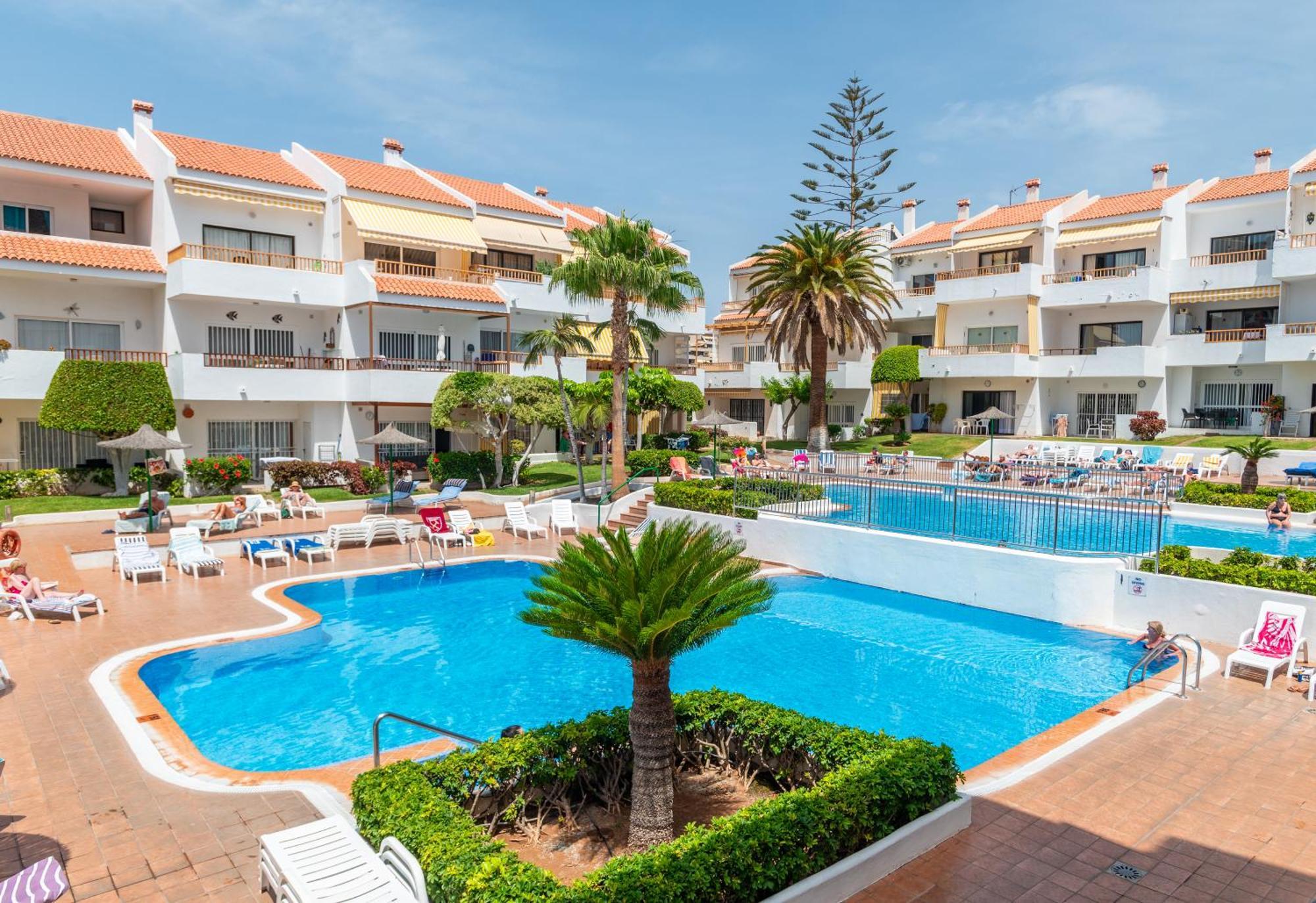 Apartamentos Hg Cristian Sur Los Cristianos  Bagian luar foto